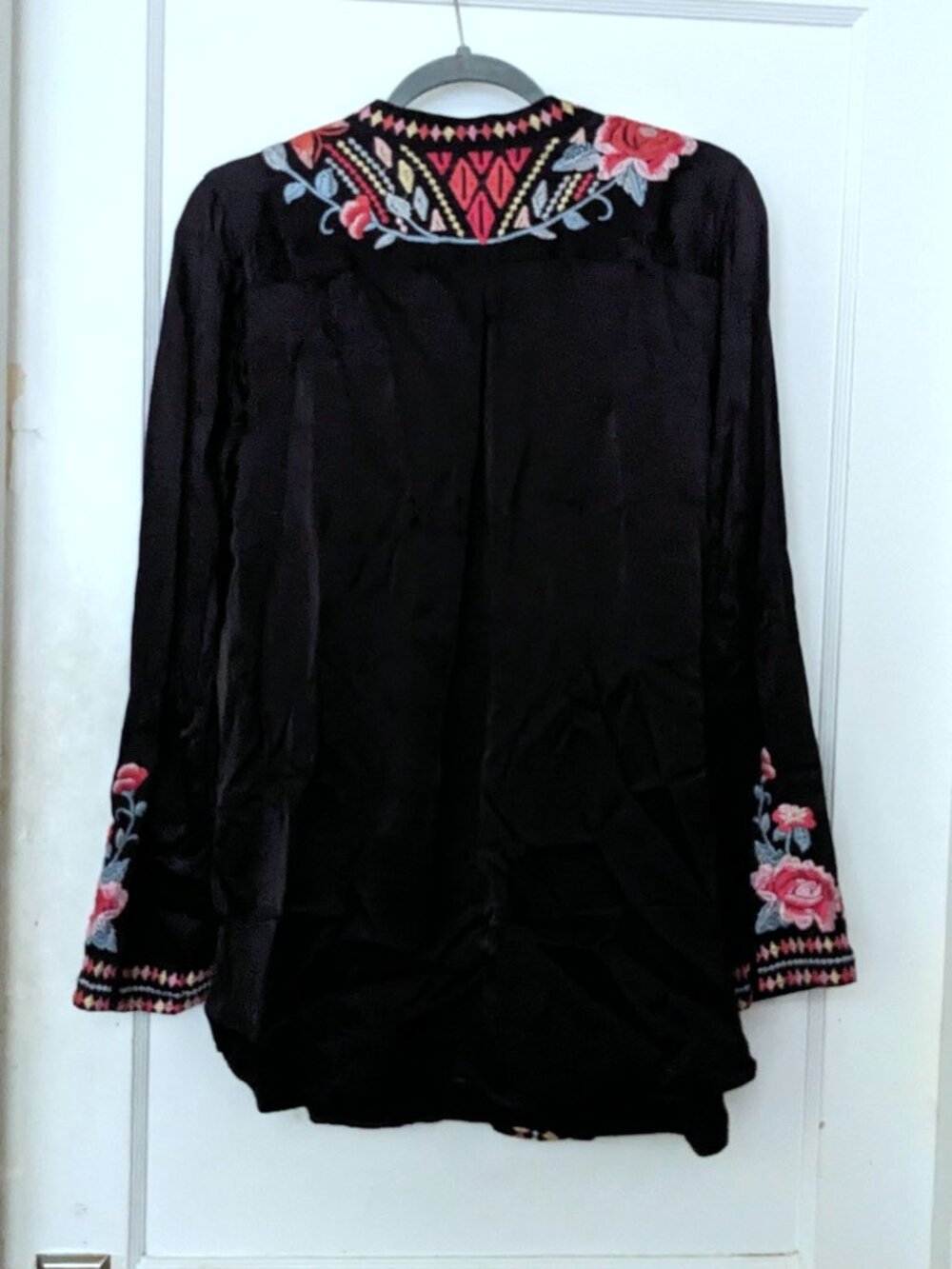 Johnny Was Tura Embroidered Blouse Black Red Pink Size M - Picture 6 of 9